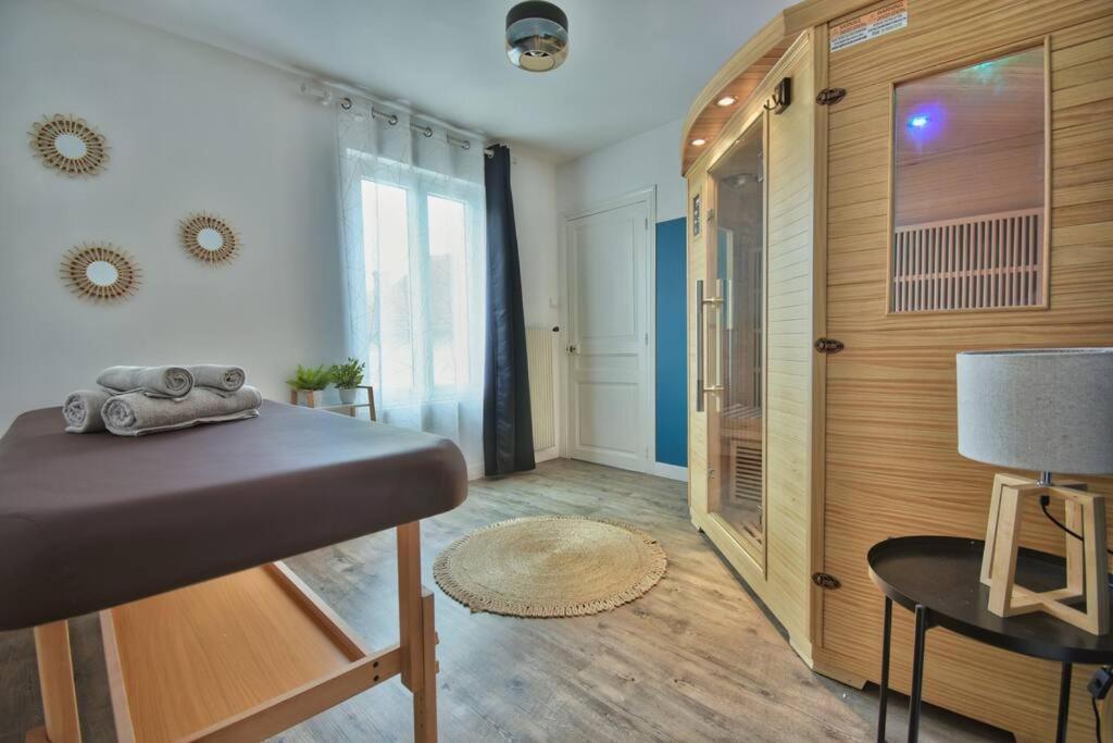 *Au Sauna De Maintenon* Exteriör bild