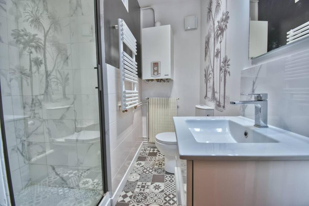 *Au Sauna De Maintenon* Exteriör bild